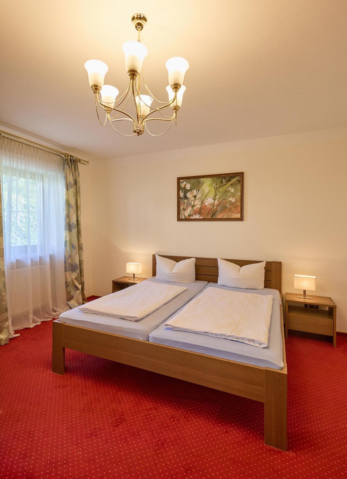 Hotel Garni Demmel Bruckmühl Esterno foto